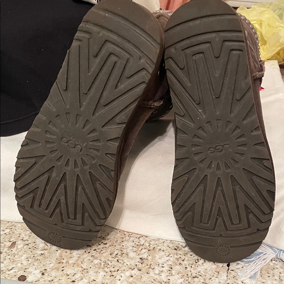 UGG  Bowen Studded Swarovski  Crystals Boots - Picture 11 of 12